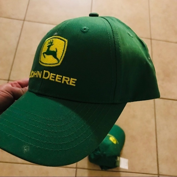 💖 2 pieces John Deere Adjustable Cap Hat 🧢 - Picture 1 of 6